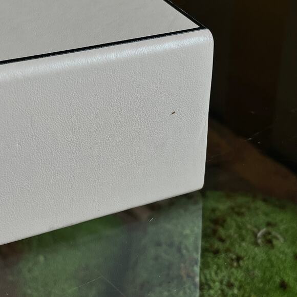 FENDI Vitello Fluffy Logo Vertical Box Crossbody - Picture 15 of 16